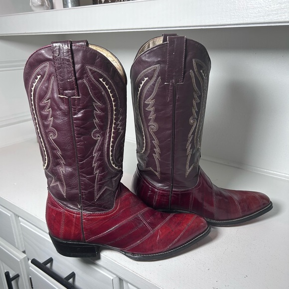 **SOLD**Villano Men’s Leather Shaft Cowboy 9.5 Burgundy Exotic Eel Vamp Western - Picture 2 of 8